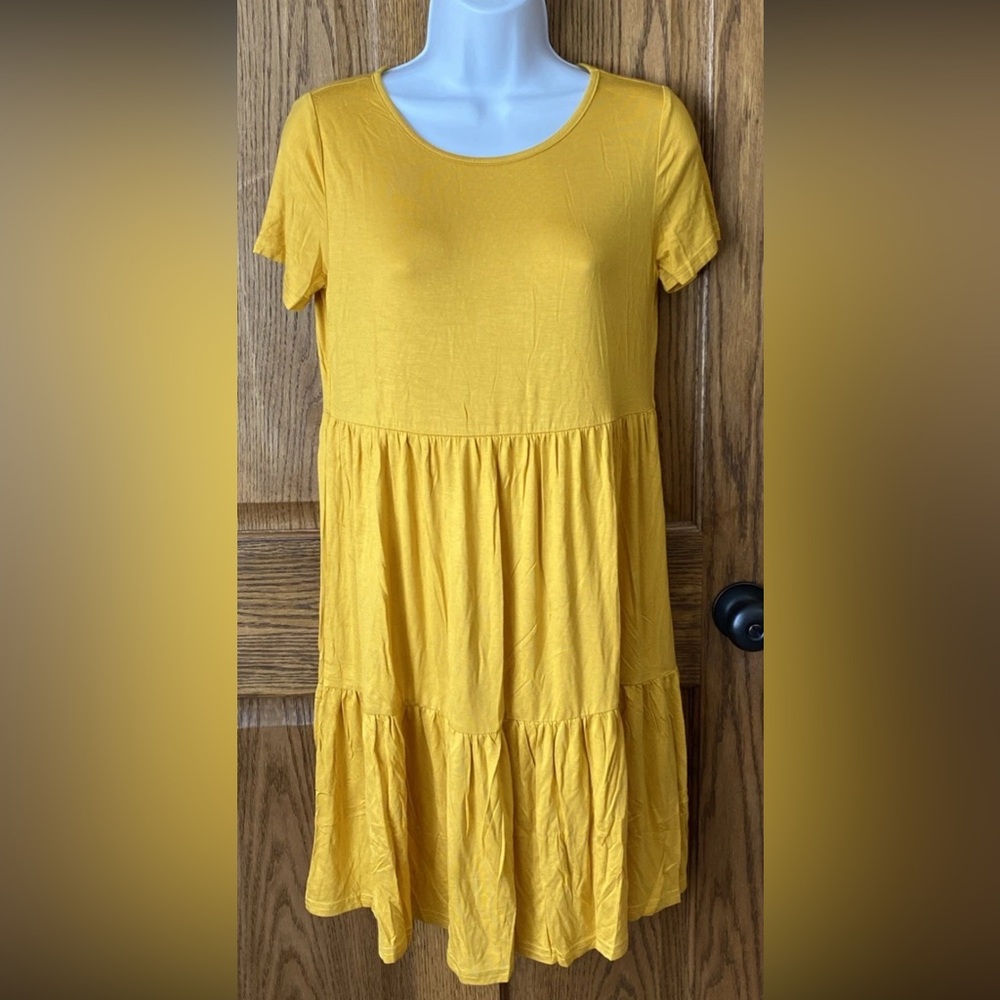 NWT Women’s Levaca Babydoll Ruffle Loose Swing Casual Dress. Size Small. Mustard